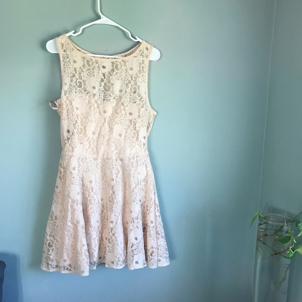 Last Chance! Juniors size Large Blush Pink Lace dress